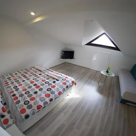 Ivkovic+ Apartment *